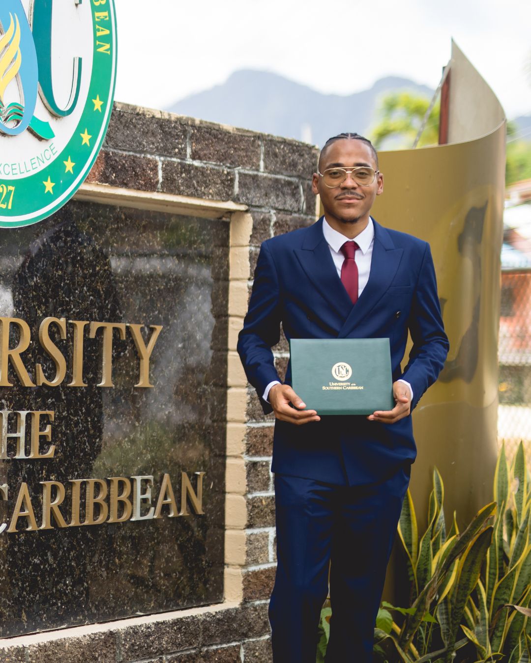 Marques Bruce, Bachelor of Science in Nursing graduate and recipient of the 2025 Congeniality Award.