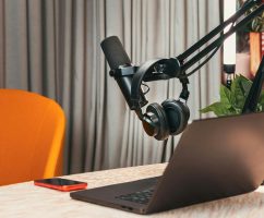 Photo by Jakub Zerdzicki: https://www.pexels.com/photo/professional-podcast-recording-studio-setup-37033739/